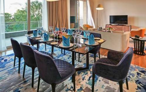 TWO BEDROOM FAMILY SUITE DINING